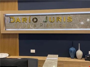 Dr. Dario Juris